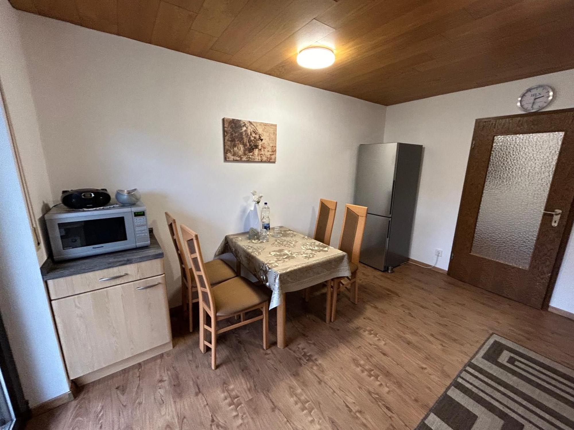 Ferien- Und Monteurwohnung Zum Waldblick Exterior foto